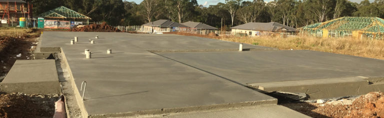 5 minutes to Riverstone station